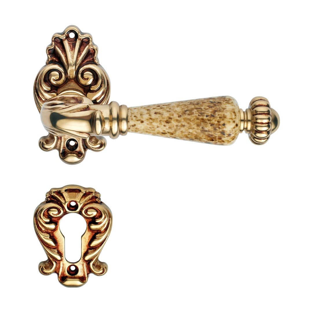 Linea Calì Ninfa Porcellana – Πόμολο Πόρτας Ροζέτα – Door handle on rose art.015 – French gold (1546 RB 015 OF)