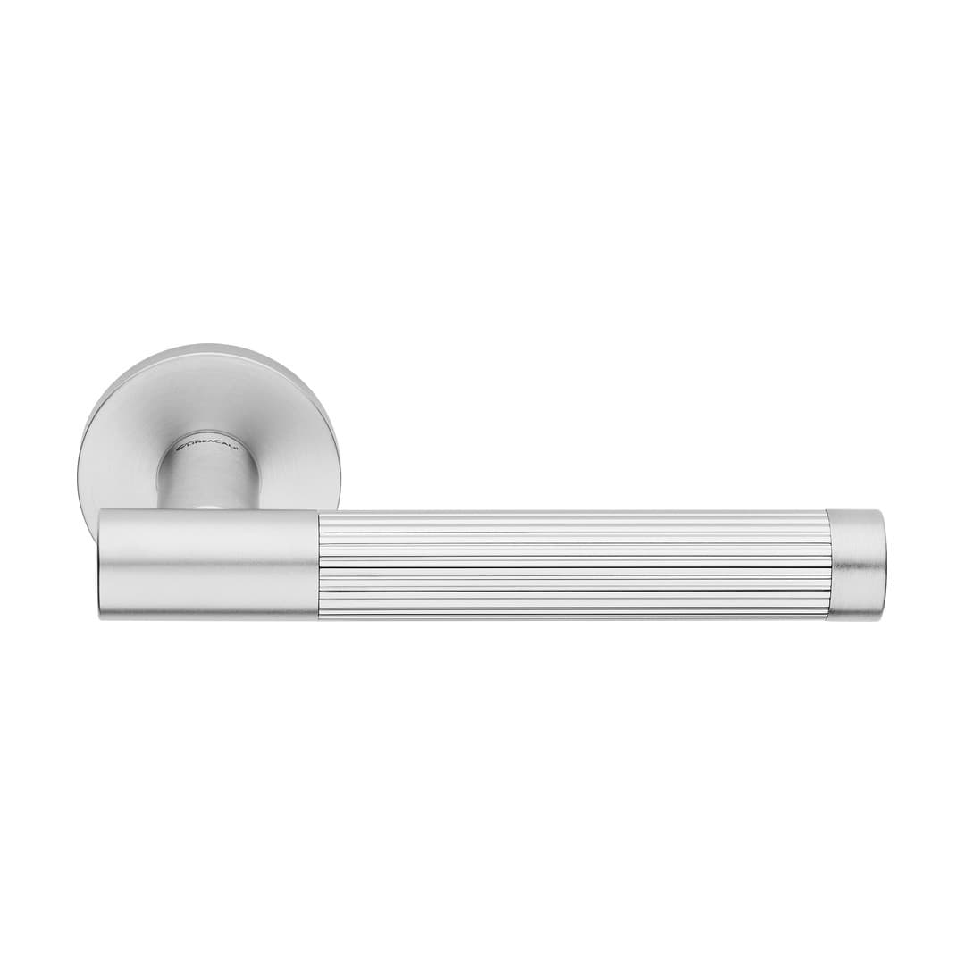 Linea Calì Jenny – Πόμολο Πόρτας Ροζέτα – Door handle on reduced rose art.025 – Satin chrome + polished chrome (1730 RB 025 CC)