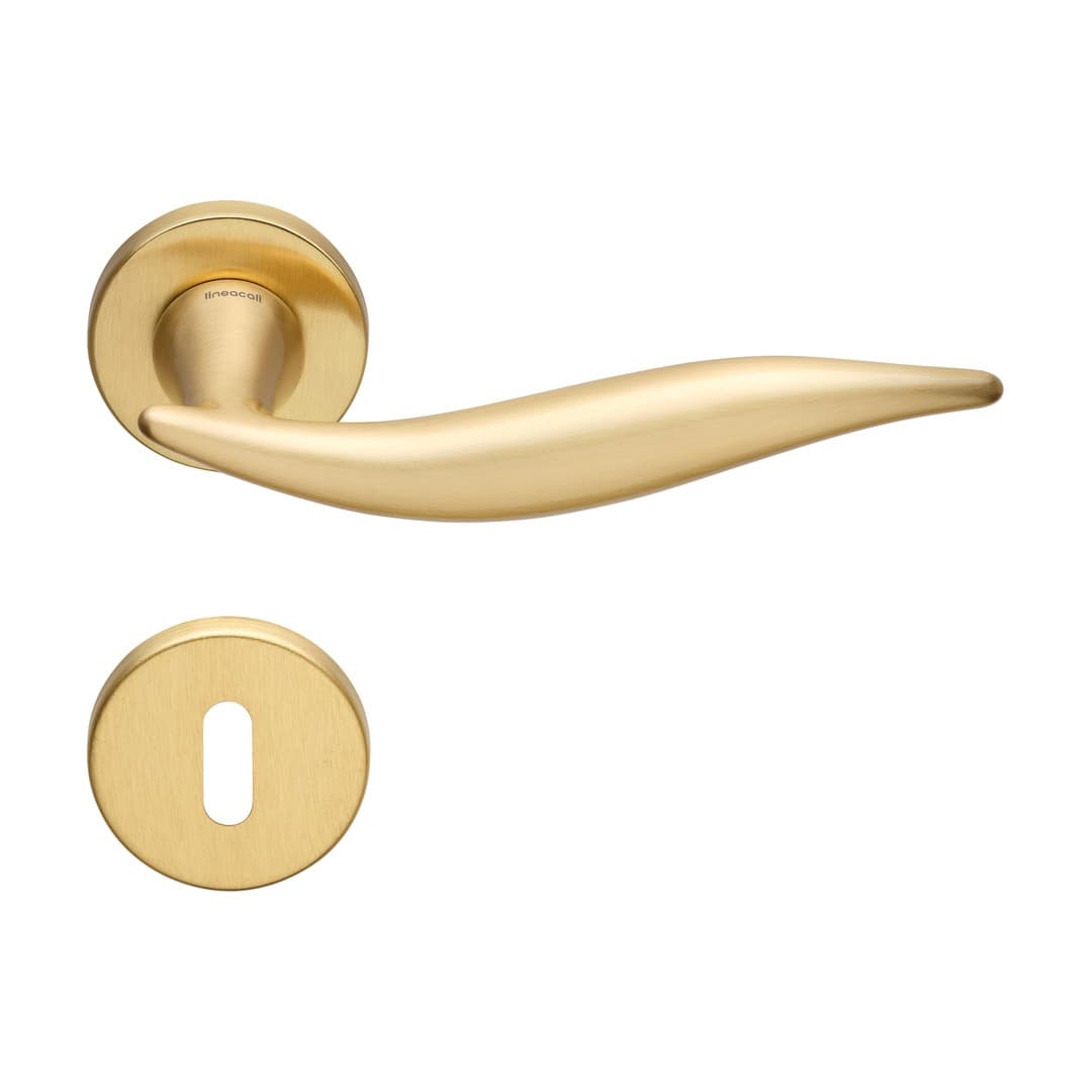 Linea Calì Vela – Πόμολο Πόρτας Ροζέτα – Door handle on rose art.027 – Satin brass (1805 RB 027 OS)