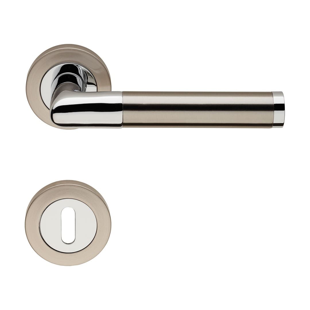 Linea Calì Karina – Πόμολο Πόρτας Ροζέτα – Door handle on rose art.102 – Satin nickel + polished chrome (940 RB 102 CN)